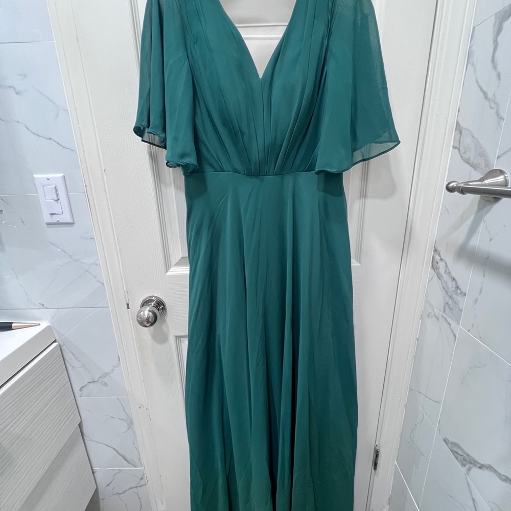 Elegant Teal Evening Gown